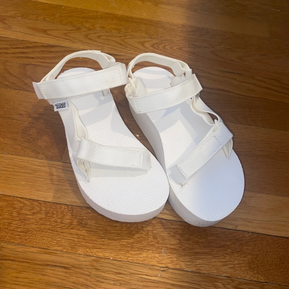 Teva Flatform Universal Platform sandals